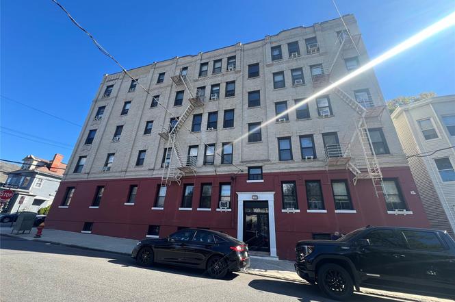 100 Livingston St Unit 1B