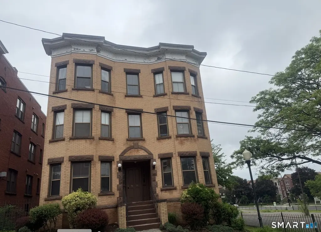 16 Essex St Unit 5D