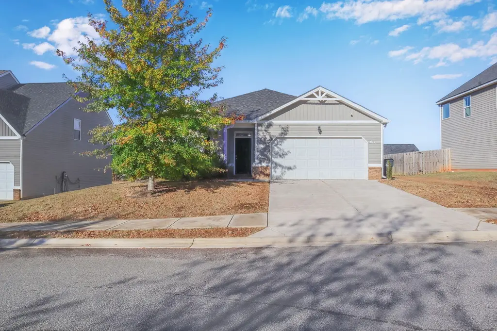 205 Hazelwood Ct