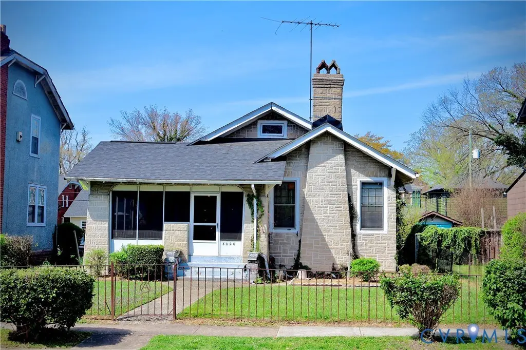 3020 Woodrow Ave