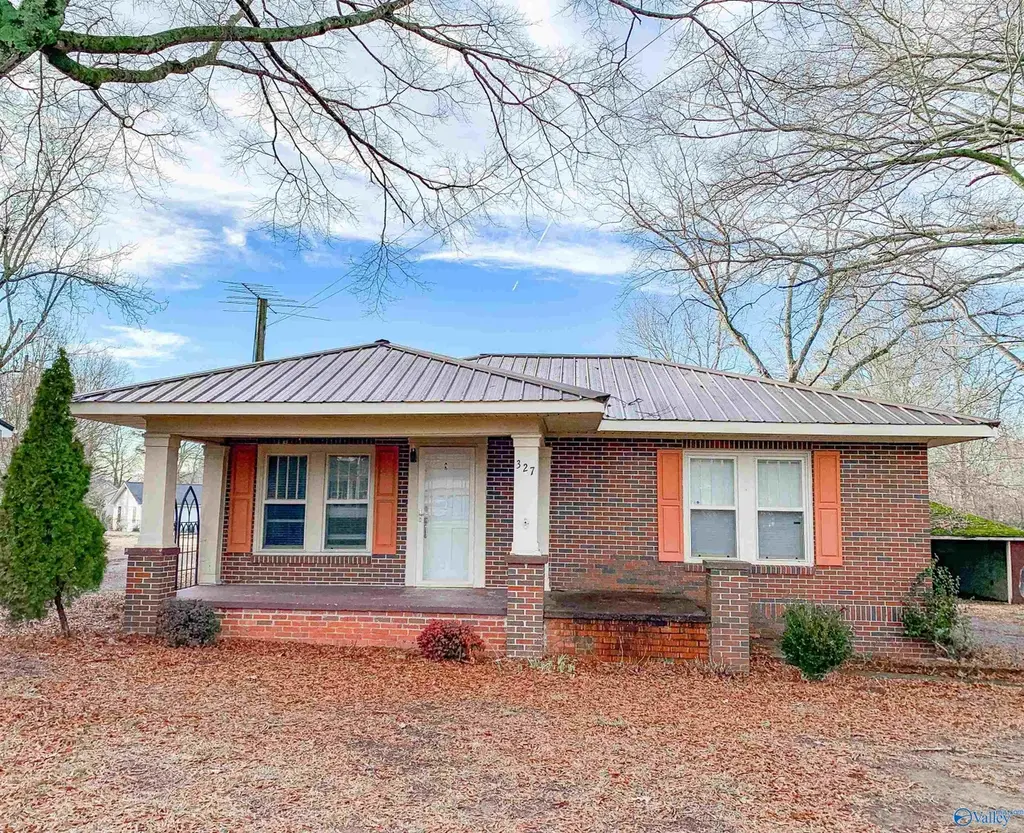 327 Guntersville Rd