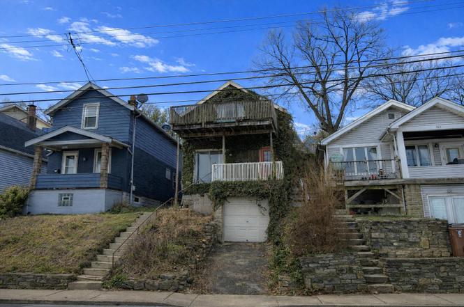 933 Highway Ave