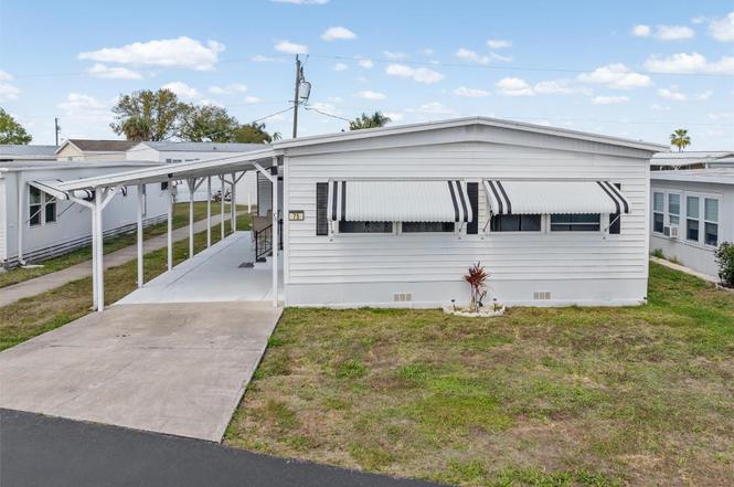 8320 Riverside Dr #75