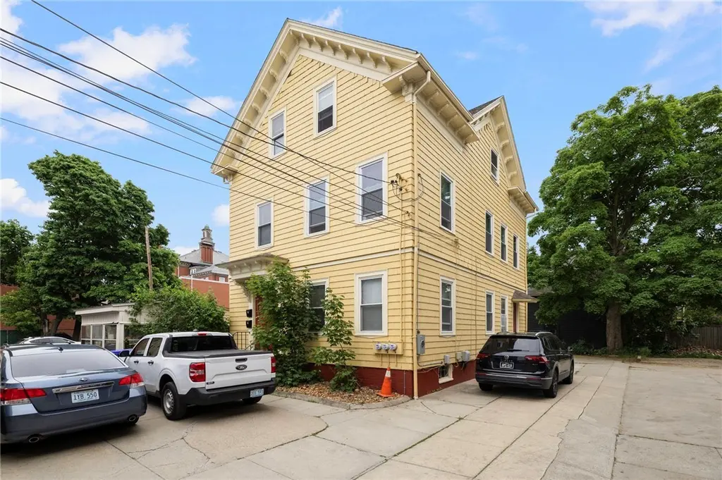 56 Barton St