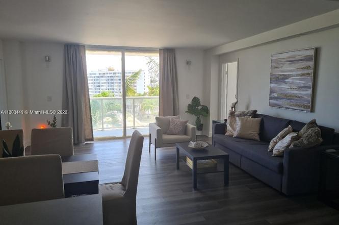13499 Biscayne Blvd #610