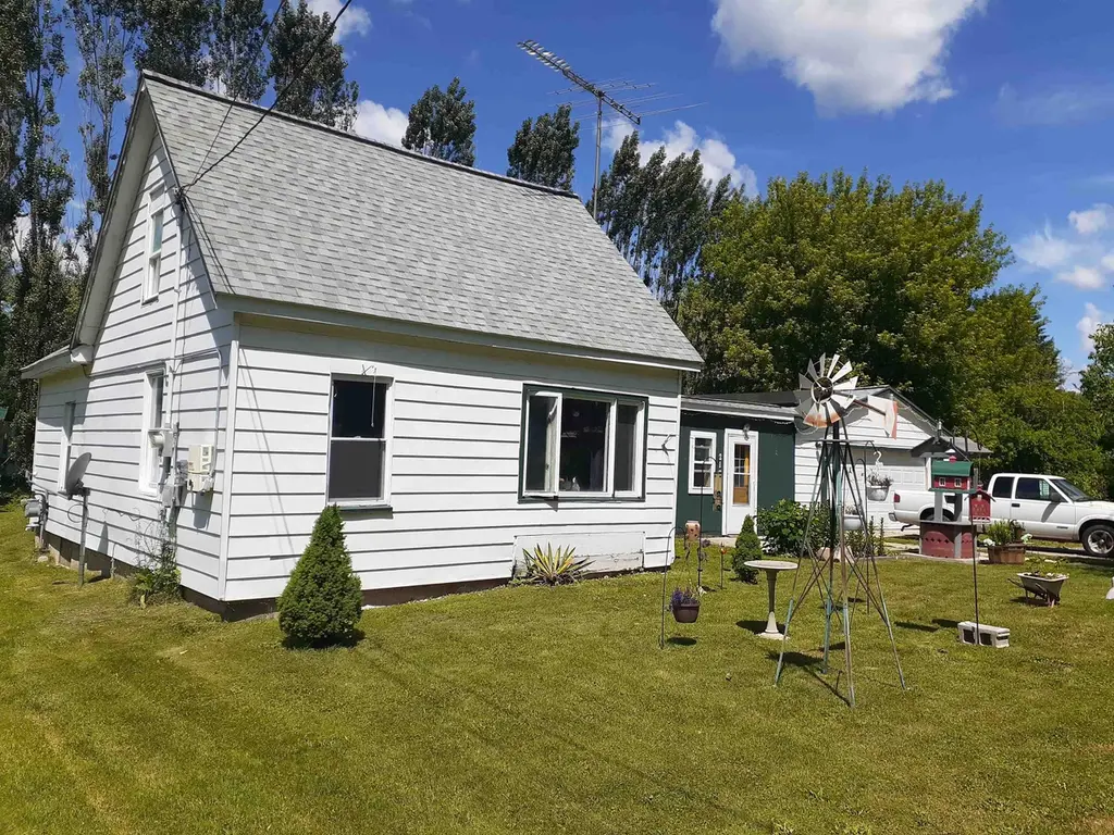217 Clyde St