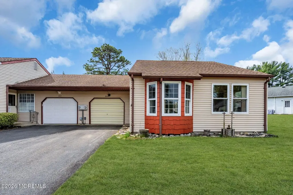 20 Amesbury Rd Unit B