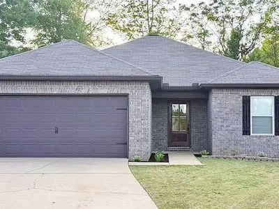 200 Roscommon Rd
