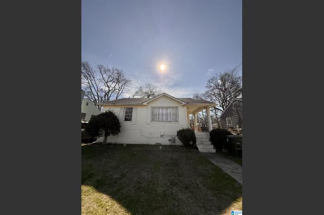113 W 16th Ave