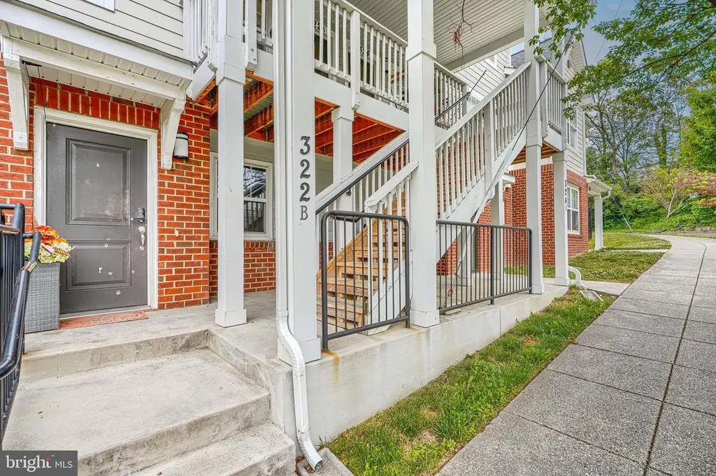 322 St Louis St SE Unit B