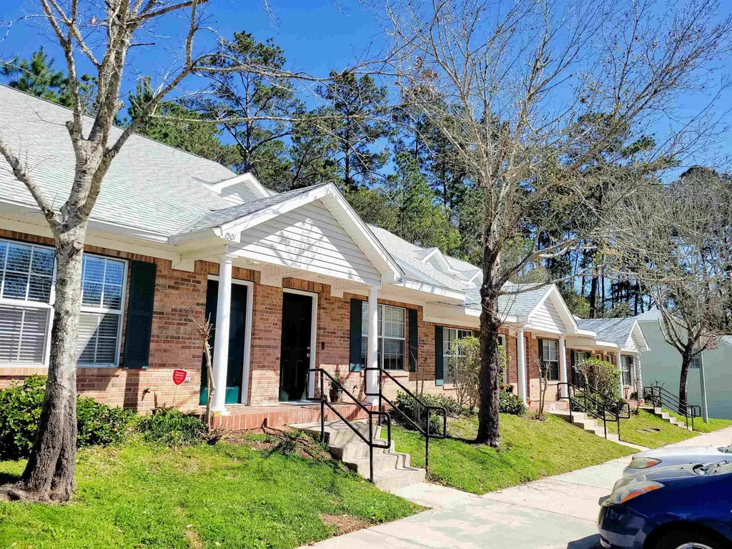 2738 W Tharpe St #1502