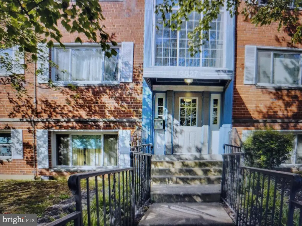 3827 Hamilton St Unit D-203
