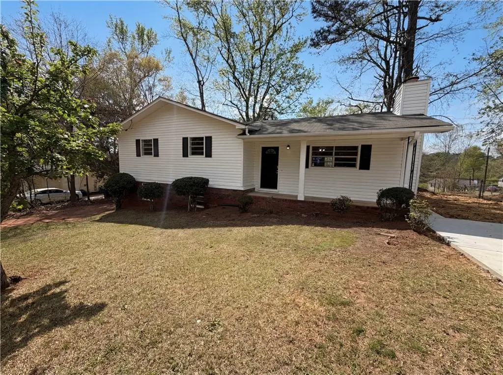 2405 Eric Ln
