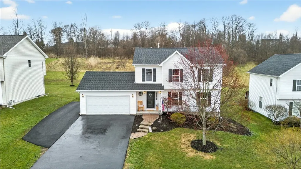 441 Parkside Trl