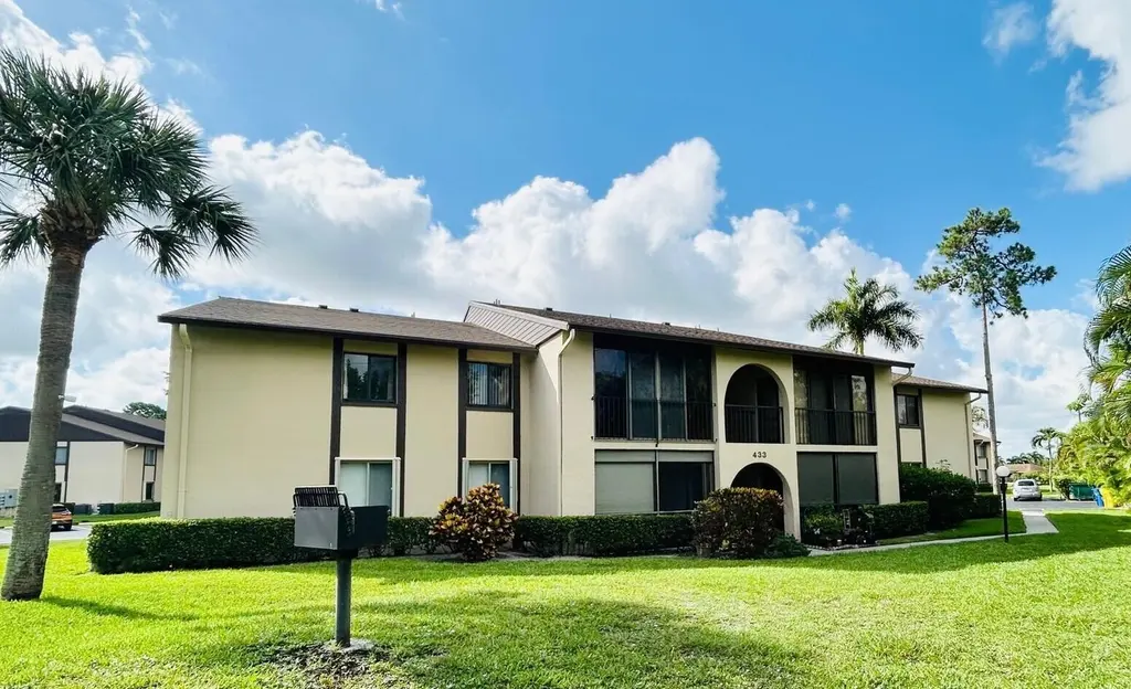 433 Pine Glen Ln Unit C2
