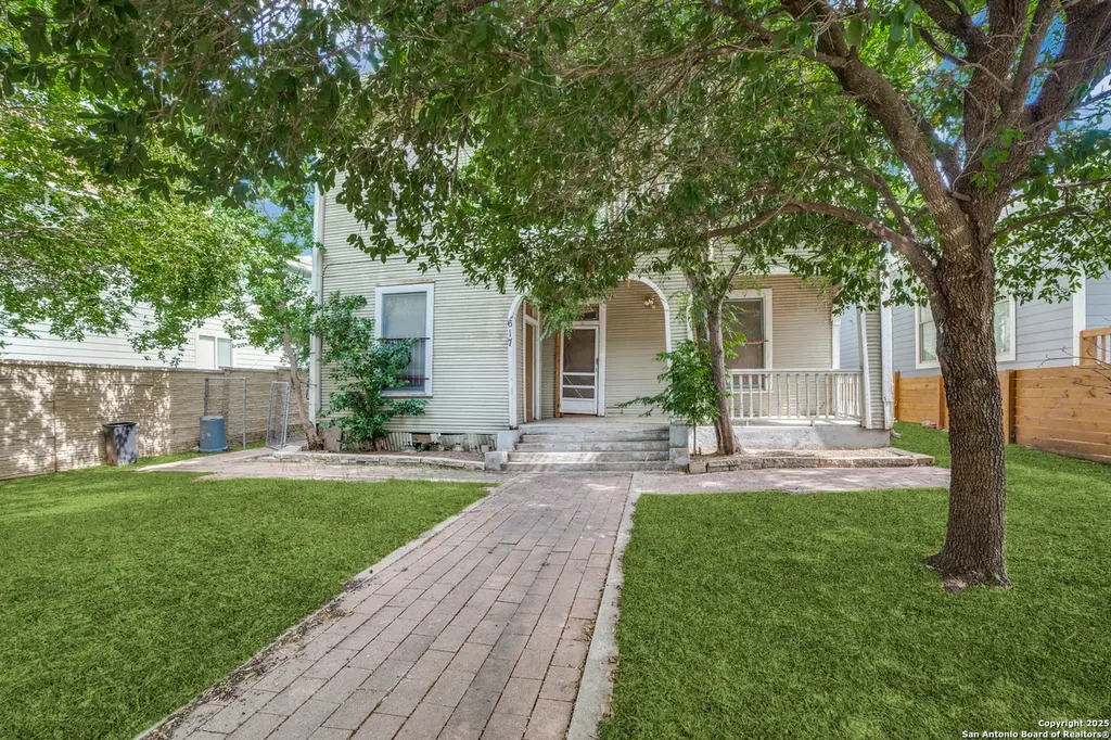 617 Dawson