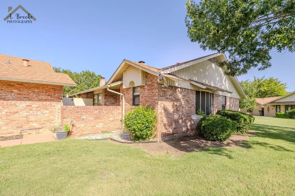 5 Court Capistrano Apt 3