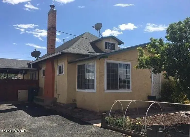 315 W Hopi Dr