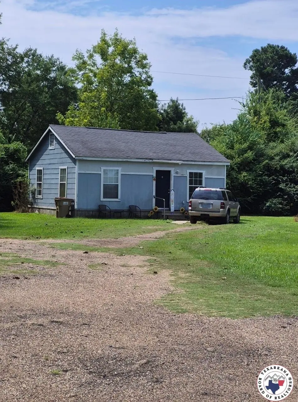 8 Meade Pl