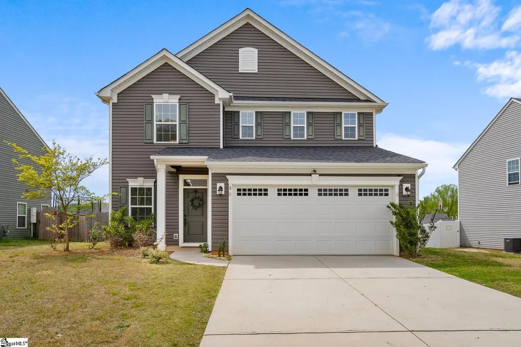 8 Wiltshire Cir