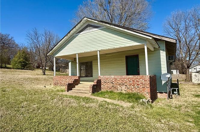 206 Green Ave