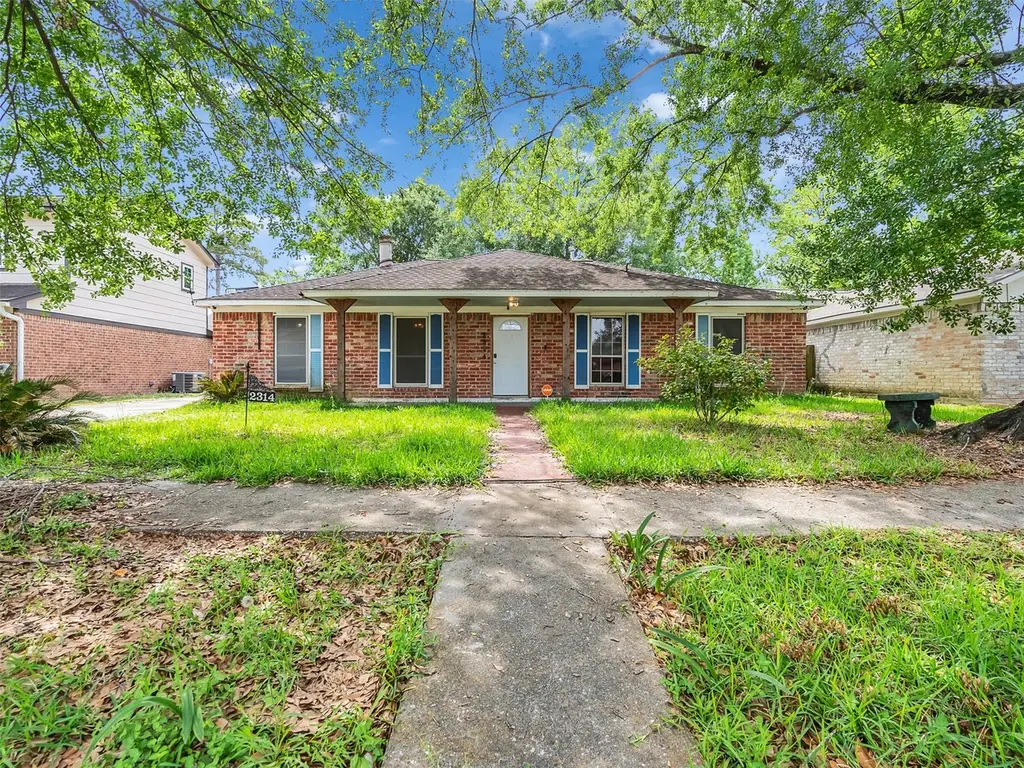 2314 Summer Spring Dr