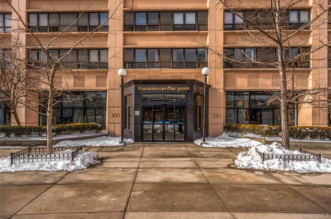 300 Cathedral Pkwy Unit 5K