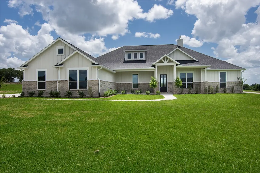 1483 Bluebonnet Ridge Dr