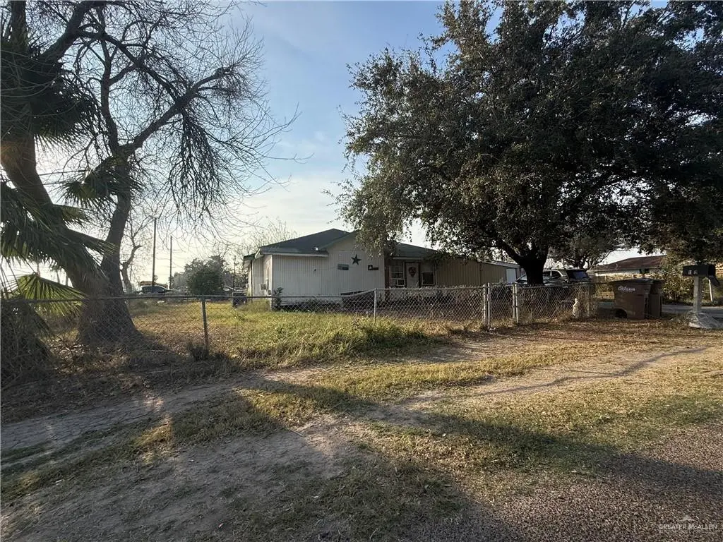 123 S 4th St