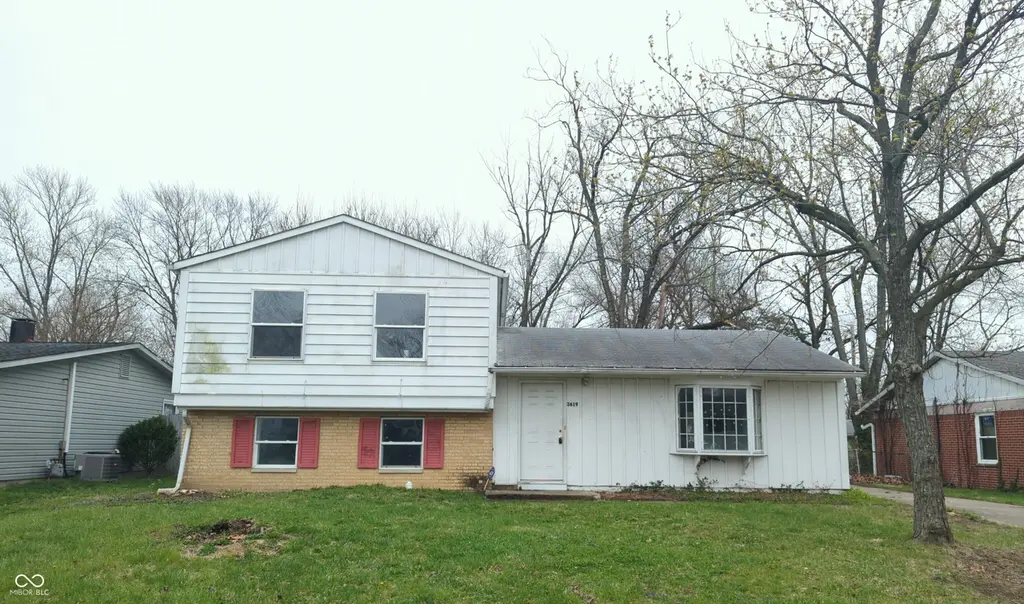 3619 Lori Ln