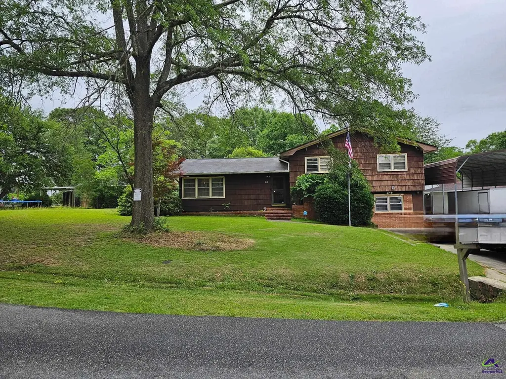 419 Pine Valley Dr