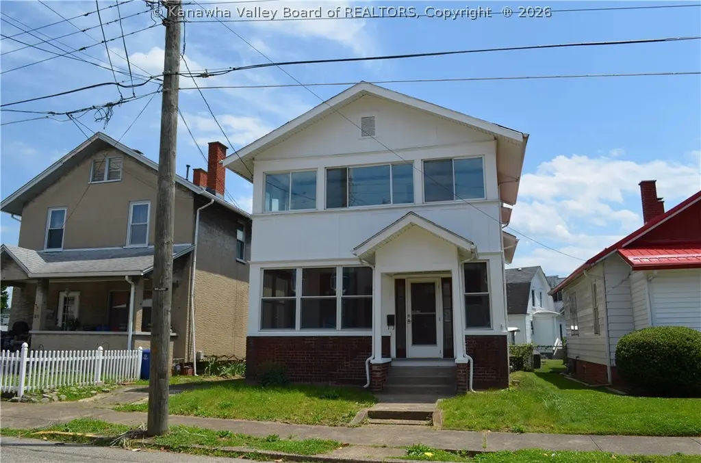18 Delaware Ave