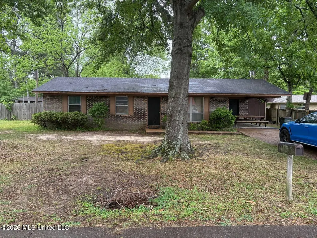 190 Greenbriar Cir