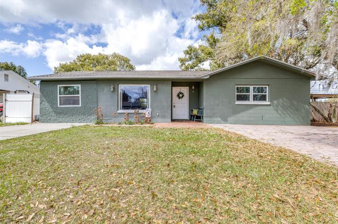2584 Edmond Cir