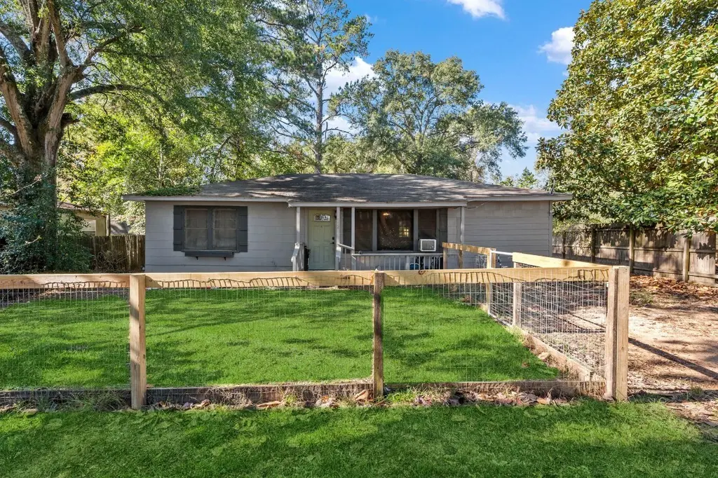 412 Dunnam Ave
