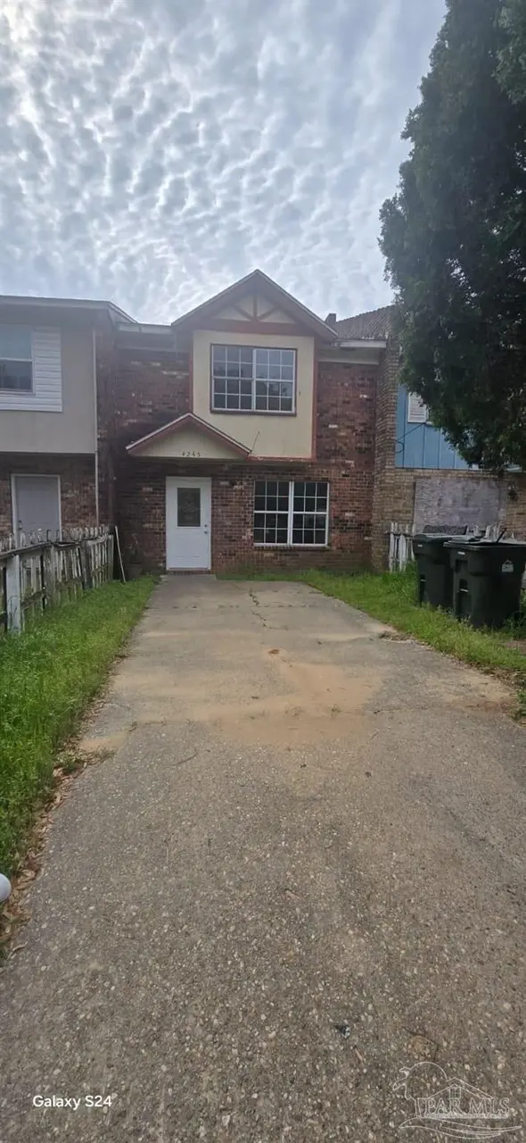 4245 Erress Blvd