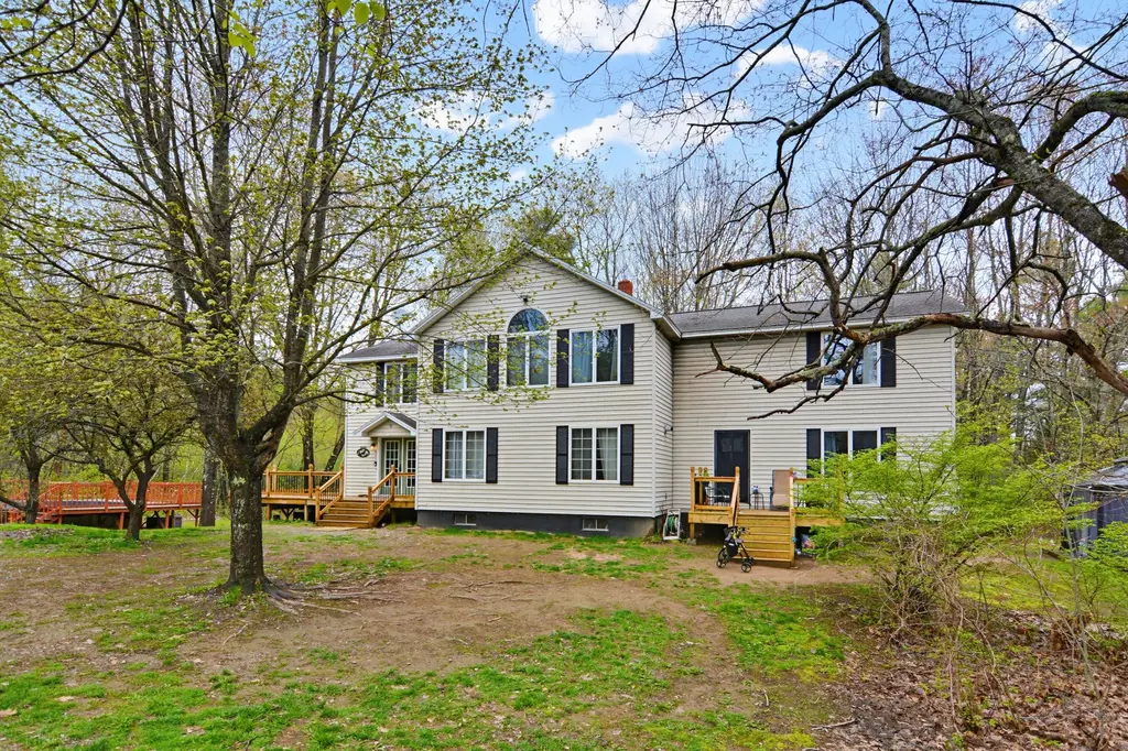 927 Ridge Rd