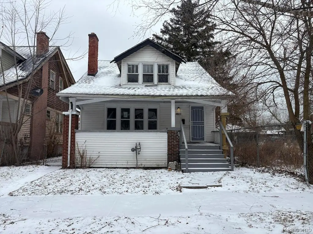 204 Philip St
