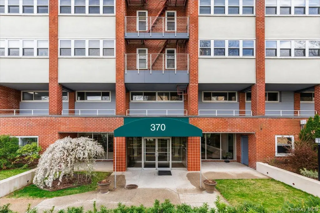 370 Westchester Ave Unit 5C