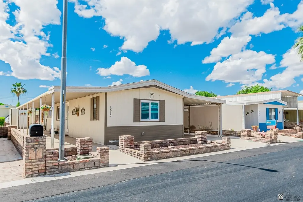 1855 W Camino Otero