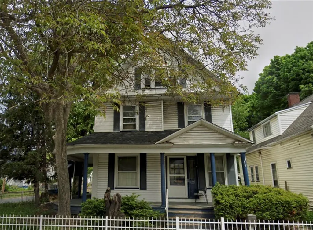 286 Clifford Ave