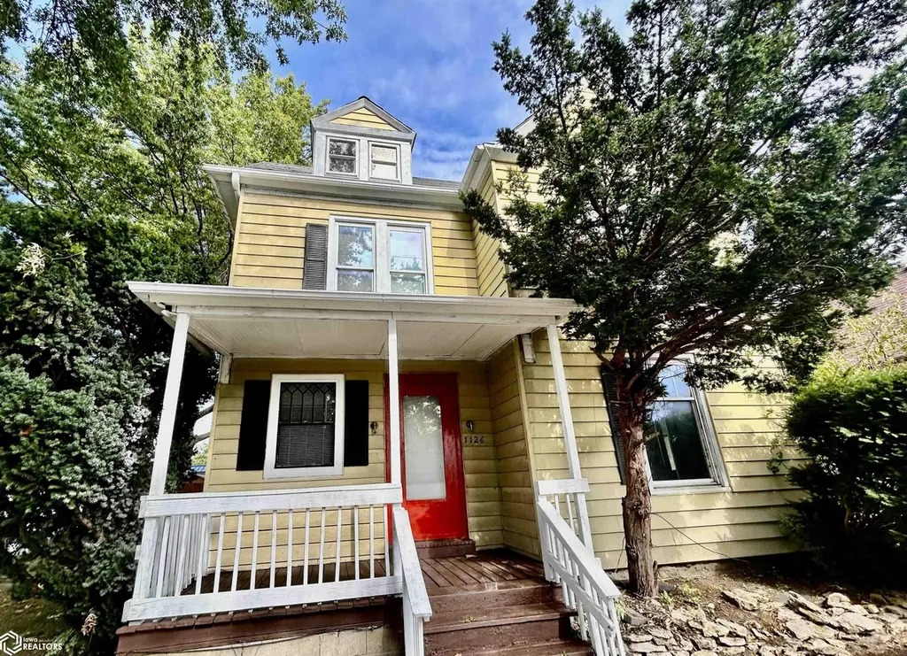 1126 Franklin St