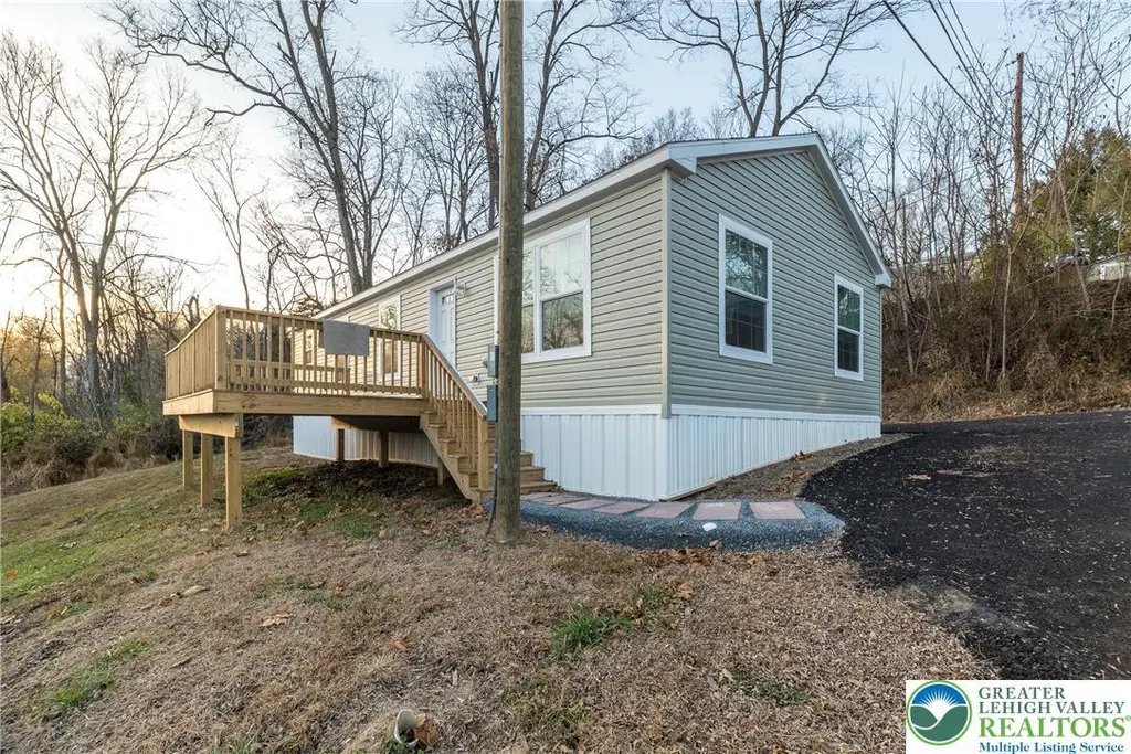465 Royal Manor Rd Lot 4