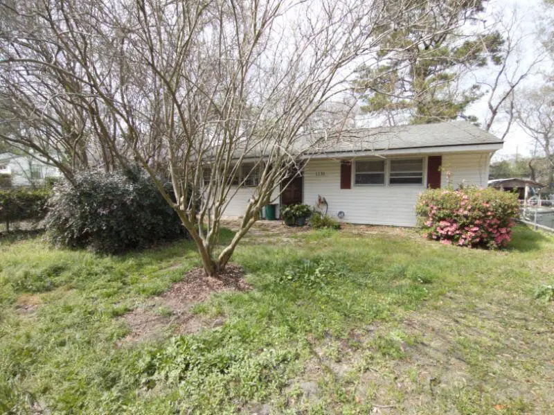 1110 Mount Batten Dr