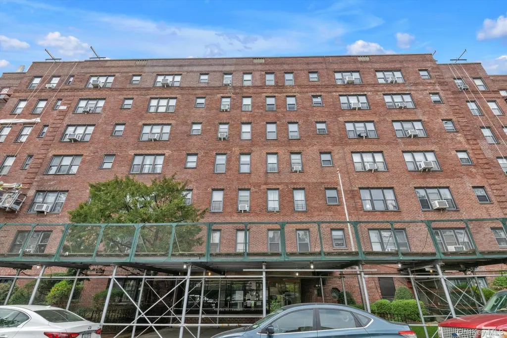 143-50 Hoover Ave #304