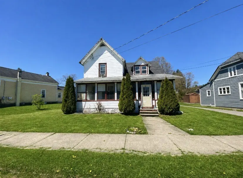 163 2nd St
