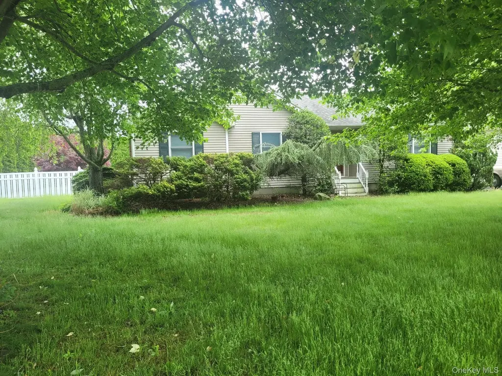 312 Riley Ave