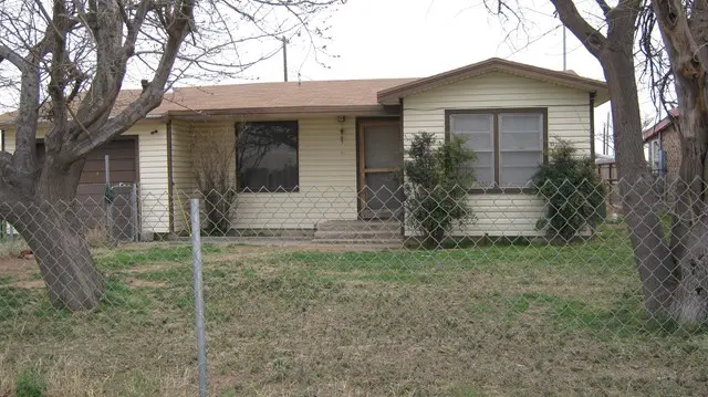 7004 Golder Ave