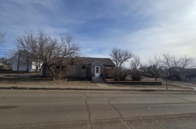 600 4th Ave N