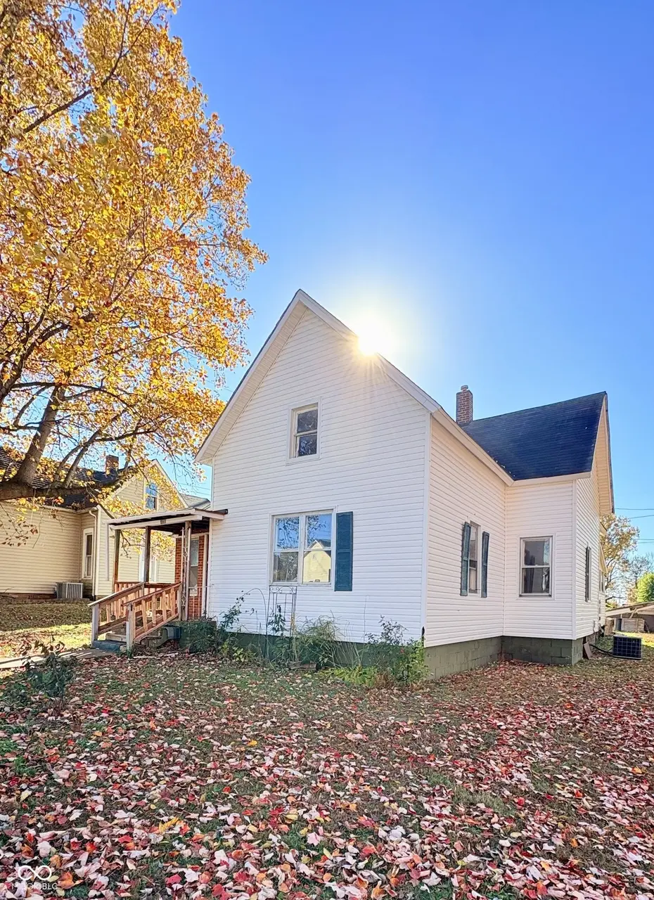 408 W Logan St
